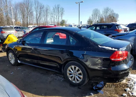 2015 Volkswagen Passat S из США, поврежденный, VIN 1VWAT7A35FC059806